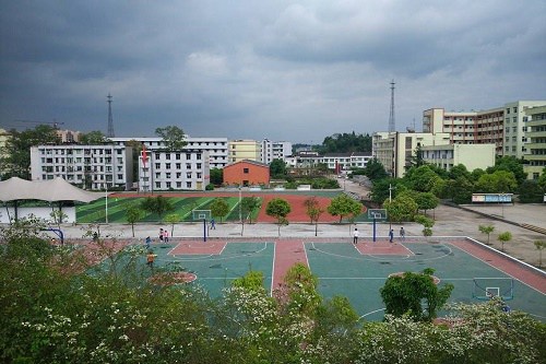2022年筠连县城南职业中学校学费高吗
