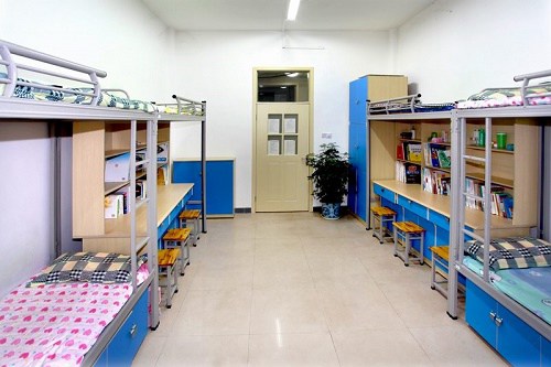 开云kaiyun(中国)省宜宾县高场职业中学校宿舍条件好不好