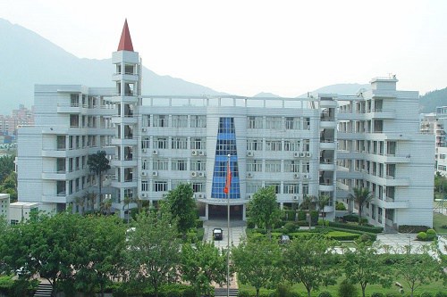 2022年夹江县云吟职业中学校学费多少钱