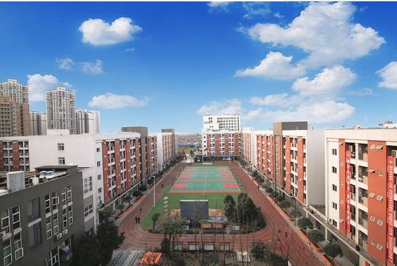 **五冶大学校园一角